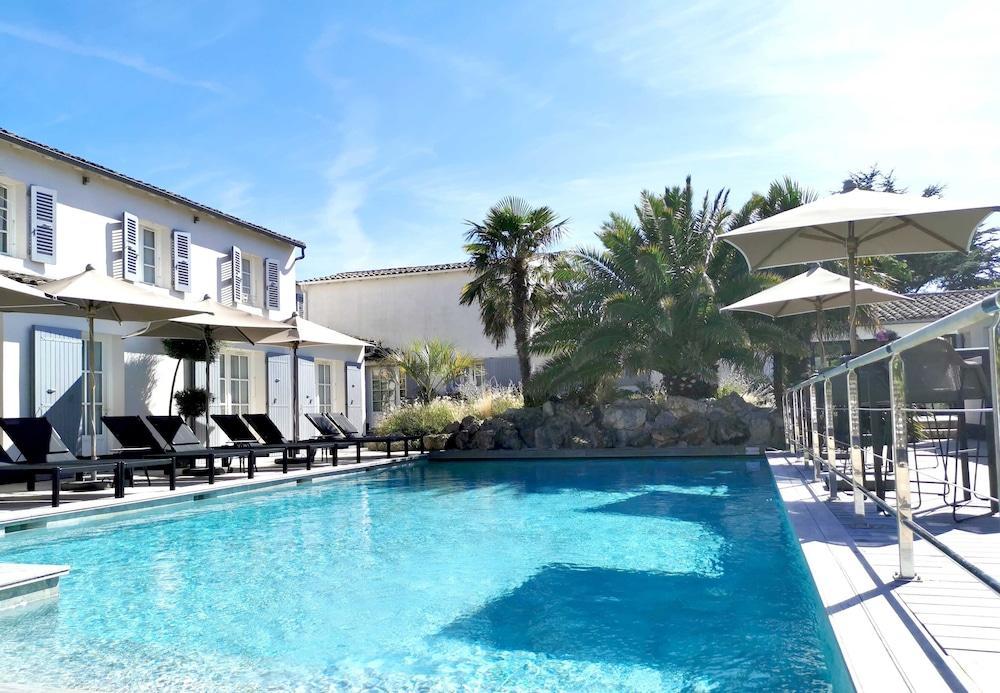 Le Clos Saint-Martin Hotel & Spa Экстерьер фото
