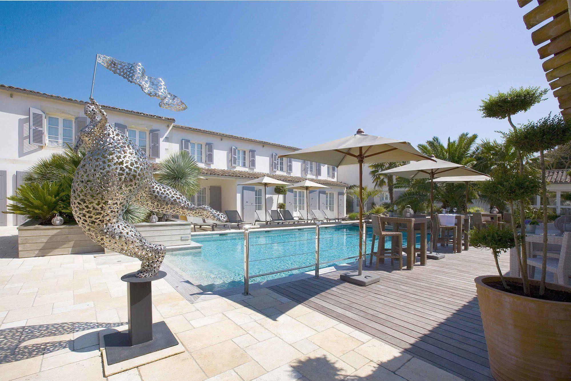 Le Clos Saint-Martin Hotel & Spa Экстерьер фото