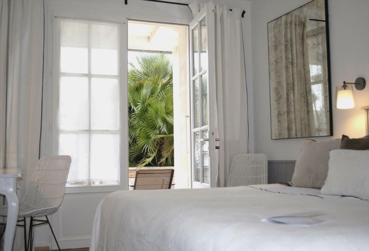 Le Clos Saint-Martin Hotel & Spa Экстерьер фото