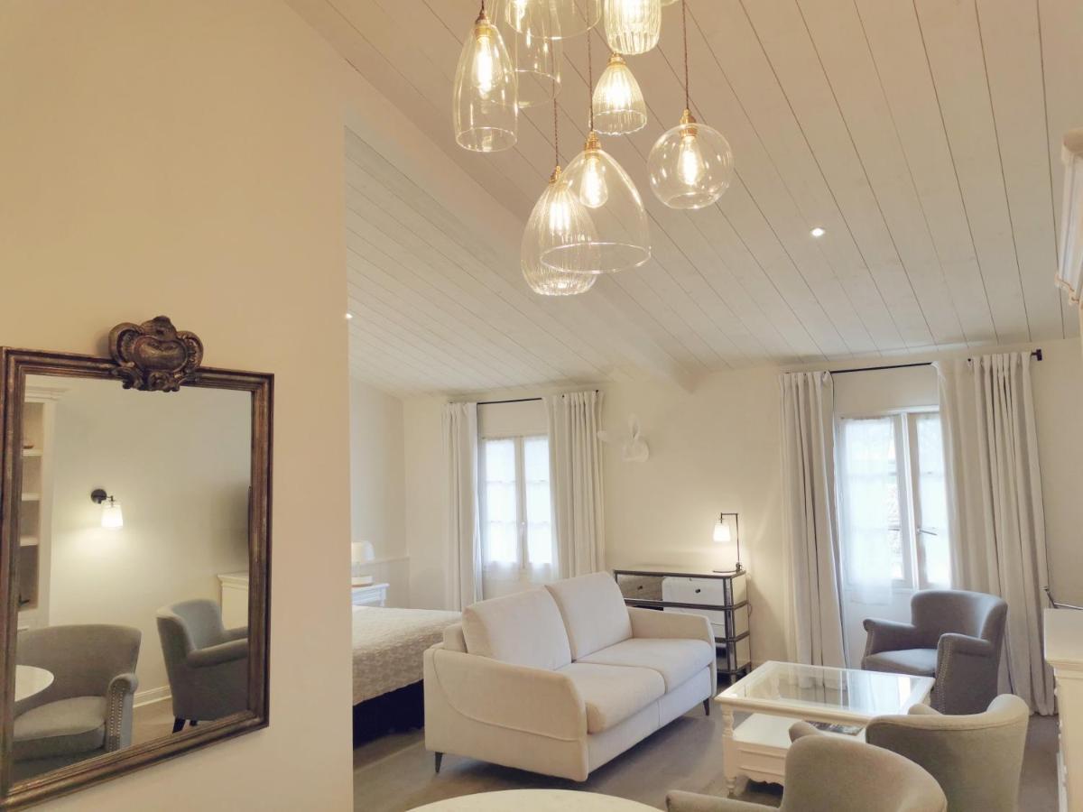 Le Clos Saint-Martin Hotel & Spa Экстерьер фото